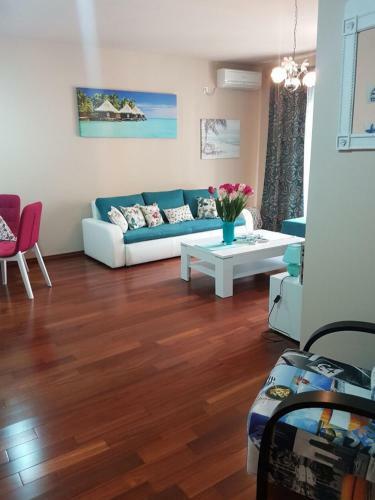 Blue Sea Apartment