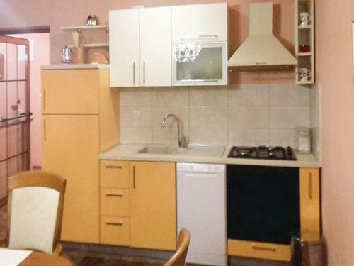 Villa-rossa-mit-pool-fuer-8-personen