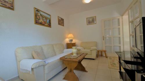 Irina Apartment Petrovac