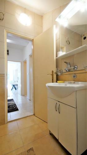 Irina Apartment Petrovac