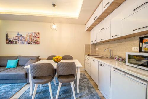 Mar Azul Apartments Petrovac