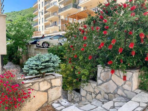Holiday Apartments Petrovac