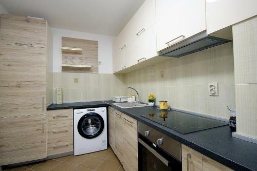 Holiday Apartments Petrovac