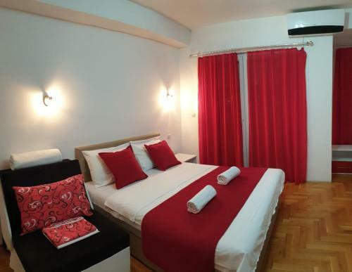 Front Beach Exclusive Apartments