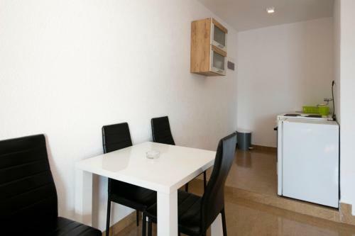 Apartamento Vera Rose Beachfront Retreat