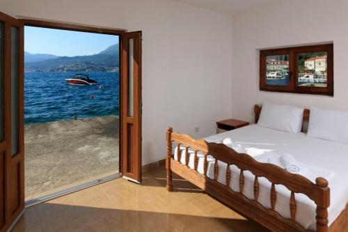 Apartamento Vera Rose Beachfront Retreat