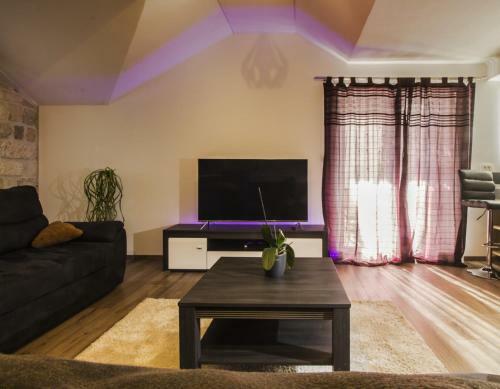Apartments Dvor