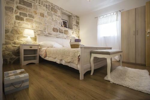 Apartments Dvor
