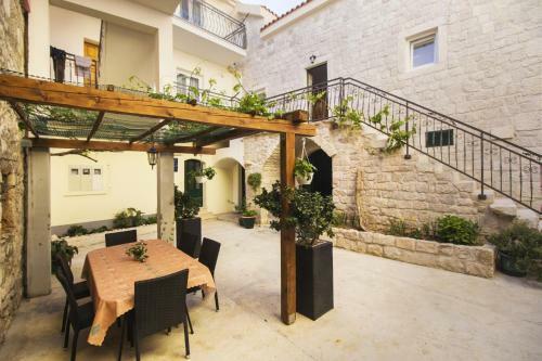 Apartments Dvor