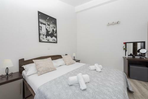 Bilin San Apartments