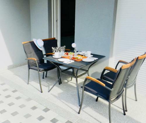 Hostal Diamant Apartments