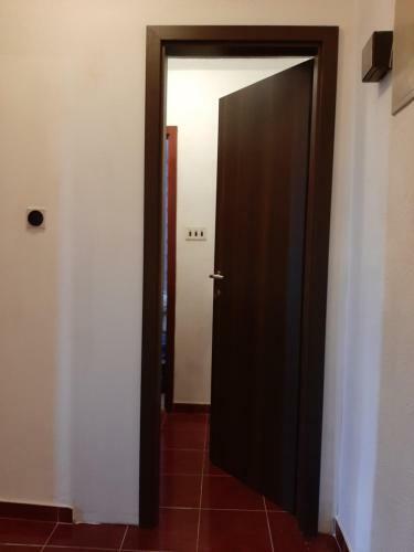 Hostal Rooms N&m