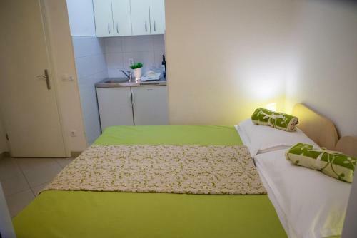 Apartments With Wifi Baska Voda, Makarska - 17683