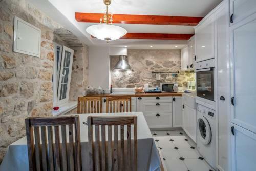 Apartments Inn Baska Voda