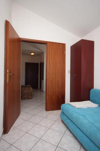 Apartments With A Parking Space Baska Voda, Makarska - 17331