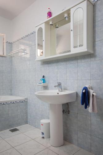 Apartments Dragan