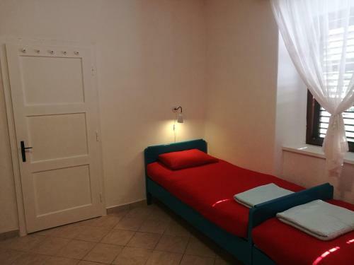 Apartamento Holiday Home Neimarevic
