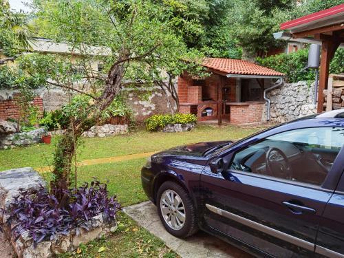 Apartamento Holiday Home Neimarevic