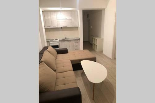 Bright Modern Apartment - 5 Min From Center