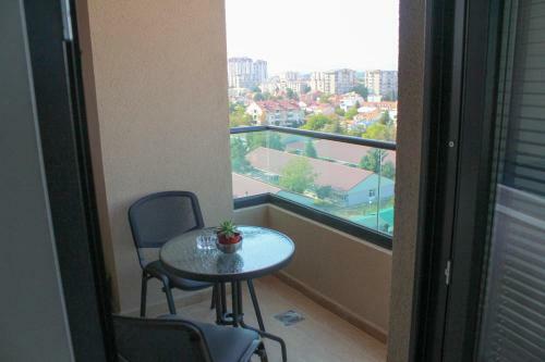 High End Apartments In Diamond Garden Building