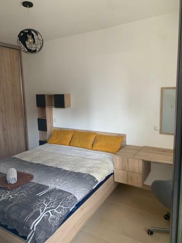 High End Apartments In Diamond Garden Building