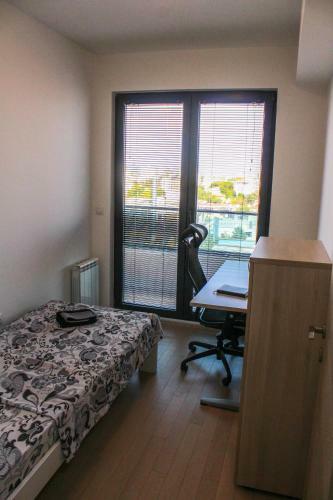 High End Apartments In Diamond Garden Building
