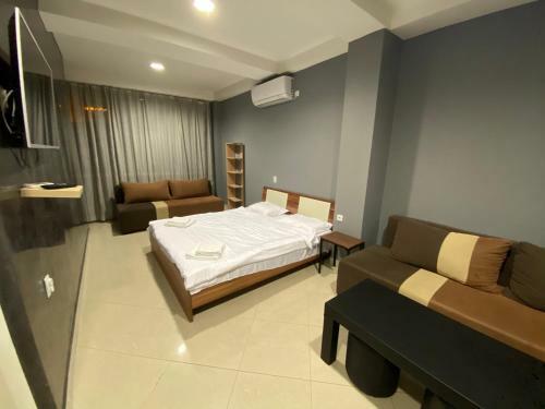 Hotel Fama