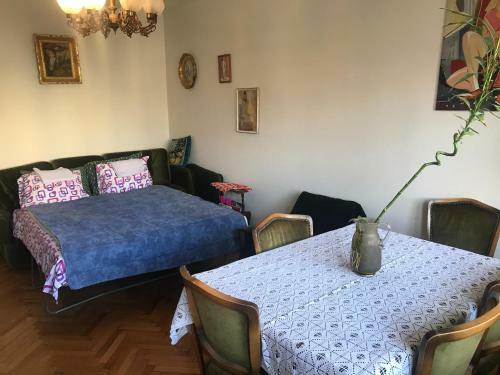 Hostal The Pioneers Home