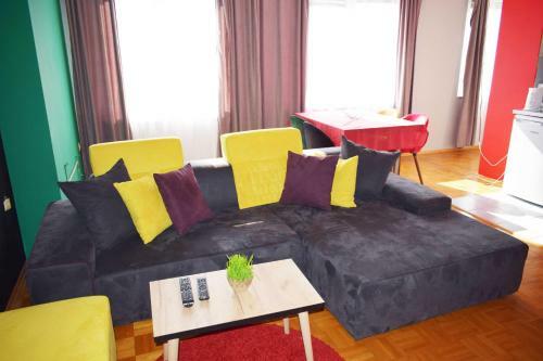 Mickitos Cozy Apartment At Old Town