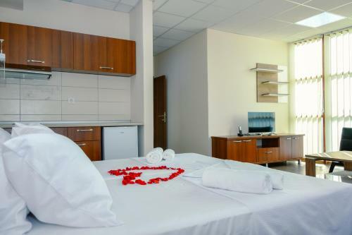 Hotel Story