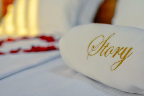 Hotel Story