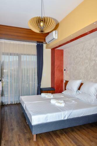Hotel Story