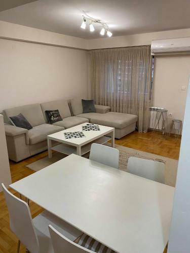 Skyway Apartment City Center