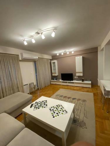 Skyway Apartment City Center