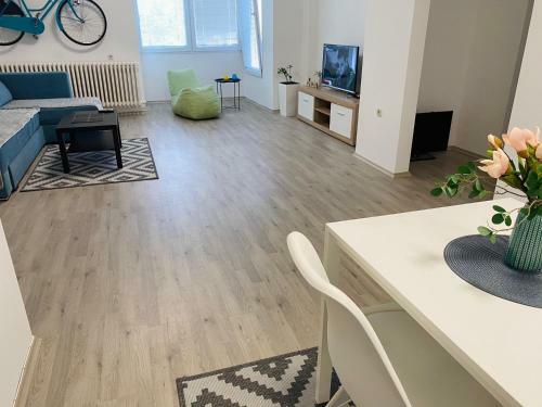 Regina's Modern Apartment2
