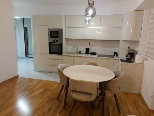 Luxury Apartment Iva II