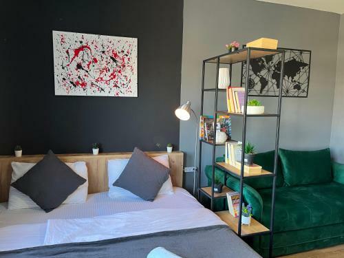 Mickitos Studio Apartment Downtown