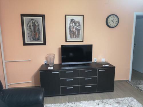 Anna Apartment