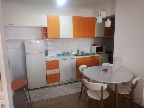 Anna Apartment
