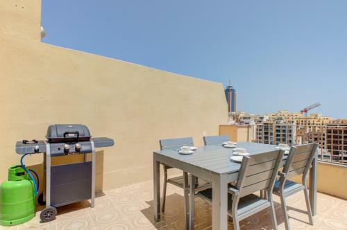 Apartamento Amazing Seaviews St Julians Seafront Penthouse