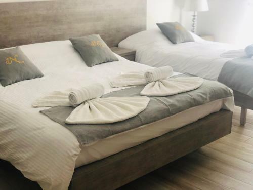 Hostal Napoli Suites