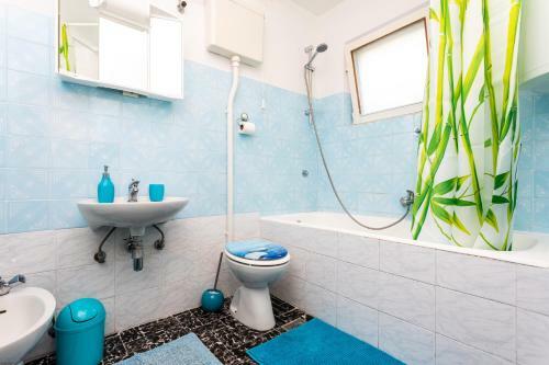 Hostal Studio Apartments & Room Gilda