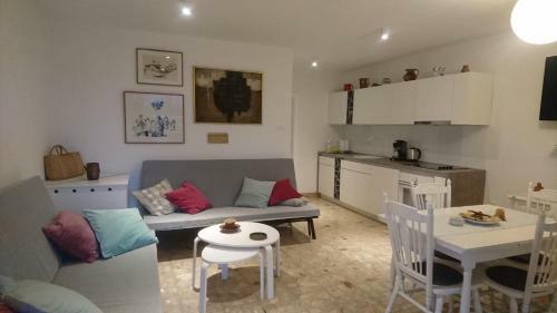 Sol Apartment