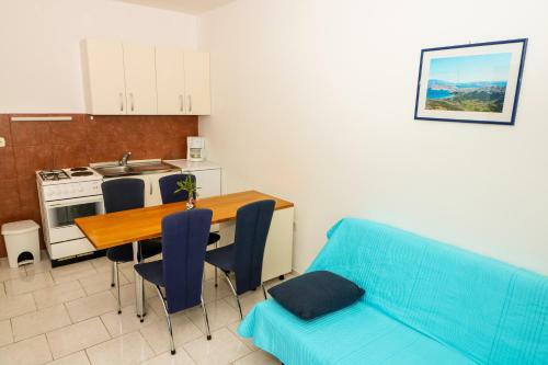 Apartments Nasic With Beautiful Sea View