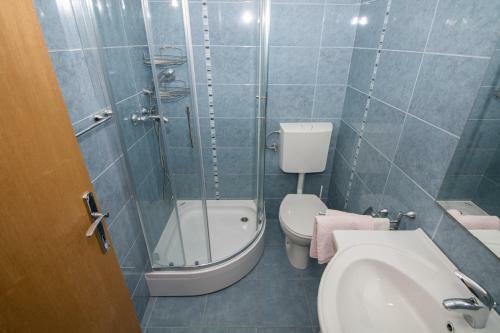 Hostal Rooms & Apartment Albina
