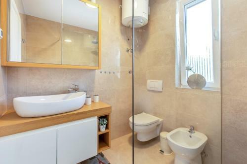 Tarari Luxury Apartment