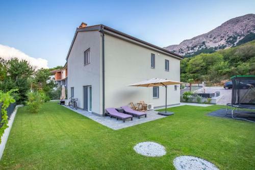 Tarari Luxury Apartment