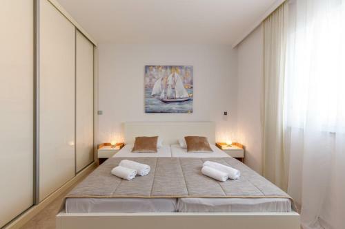 Tarari Luxury Apartment