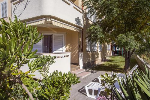 Apartments Mare