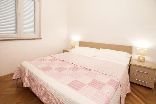 Apartments Mare